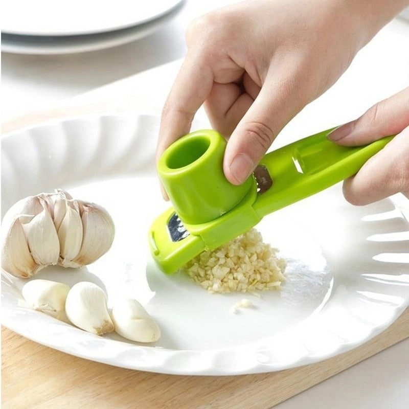 Manual Squeezing Garlic Masher