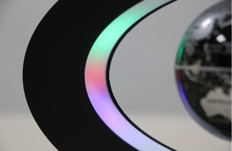 Magnetic Levitation Globe Ornament