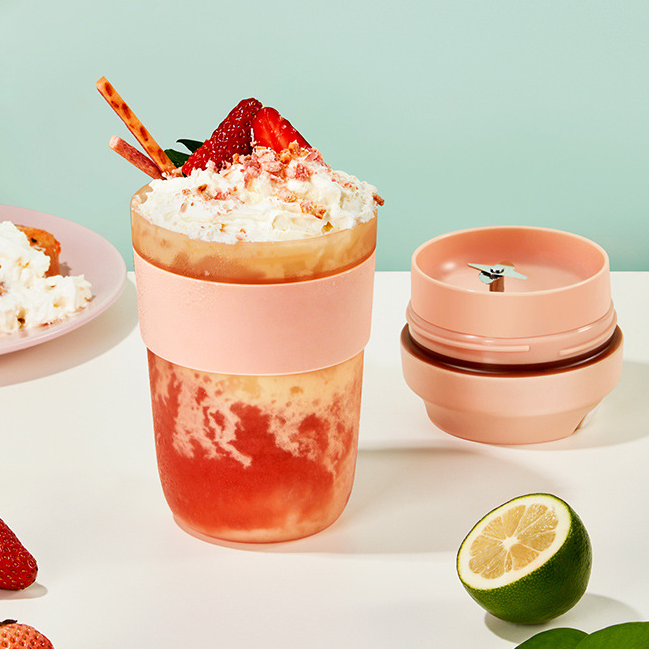Portable Rechargeable With 4 Blades Juicer/Blender Cup