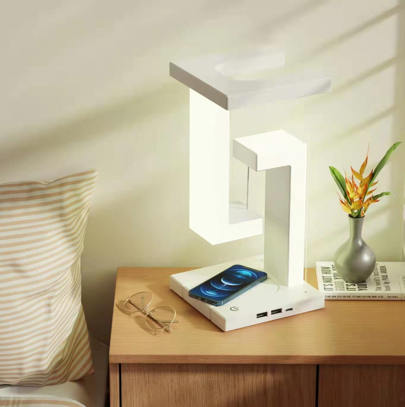 Creative Smartphone Wireless Charging Suspension Table Balance Floating Lamp