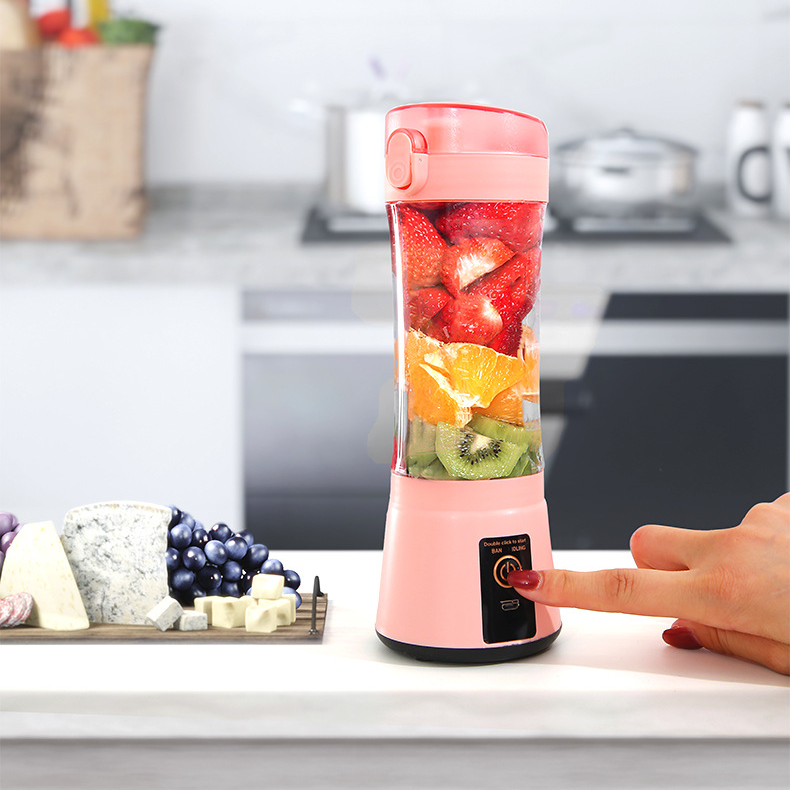 Portable Electric Juicing Cup Blender
