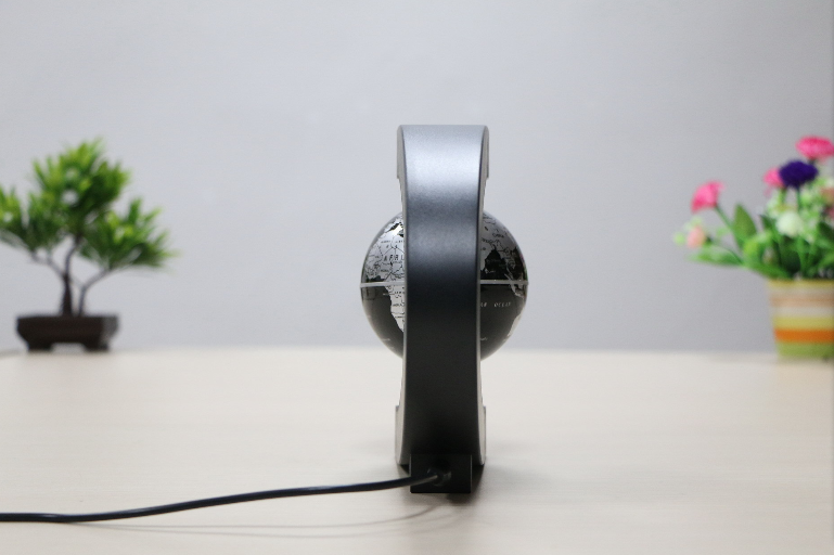 Magnetic Levitation Globe Ornament